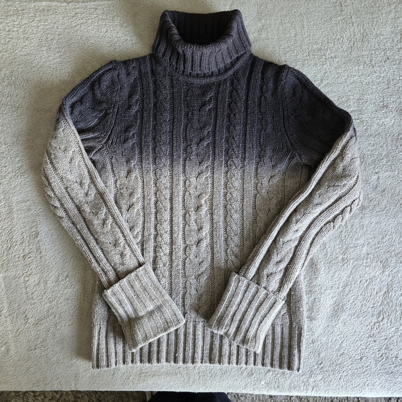 Club Monaco lambswool ombre cable knit turtleneck sweater size XS - Picture 4 of 10